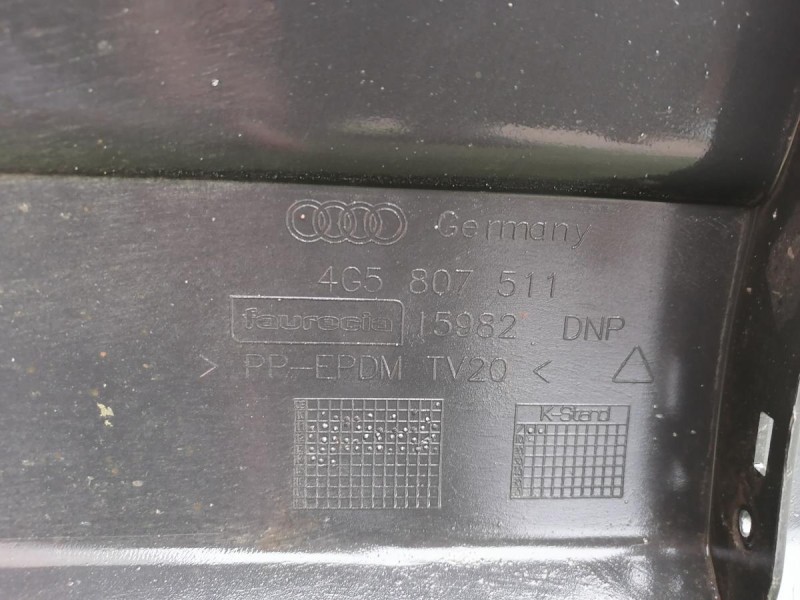 Audi A6 C7 бампер задний деф