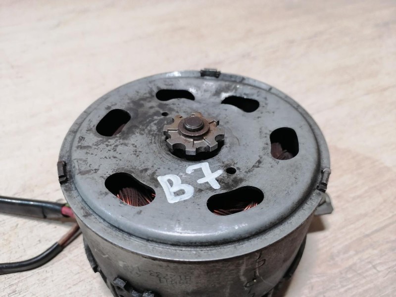 Passat B7 моторчик вентилятора охлаждения двигателя