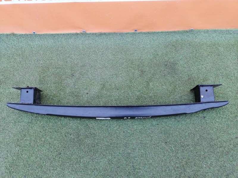 Passat B7 усилитель заднего бампера