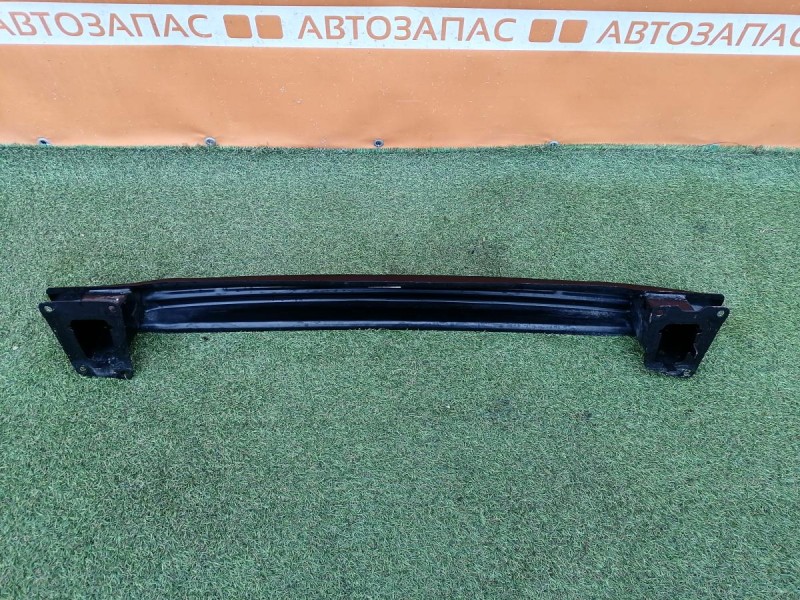 Passat B7 усилитель заднего бампера