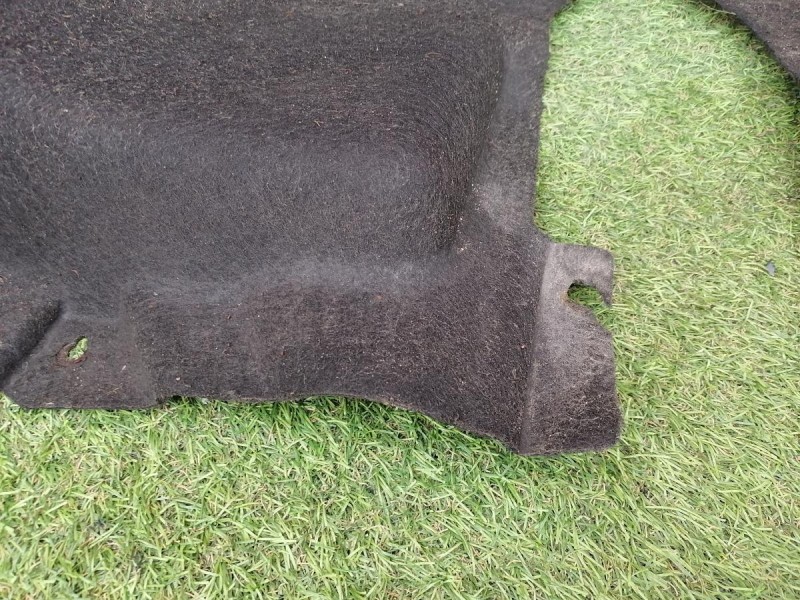 Passat B7 подкрылок задний правый деф