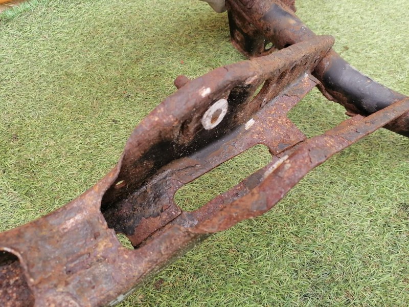 Passat B7 подрамник задний