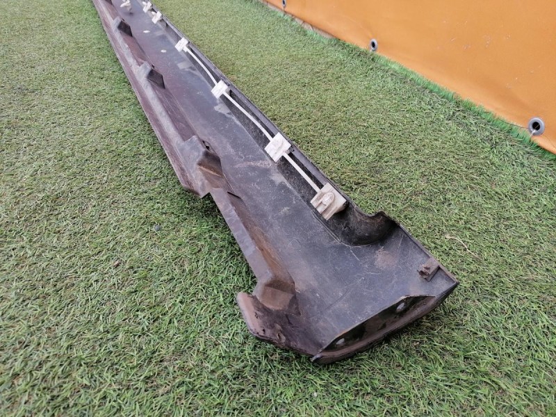 Passat B7 накладка на порог левая