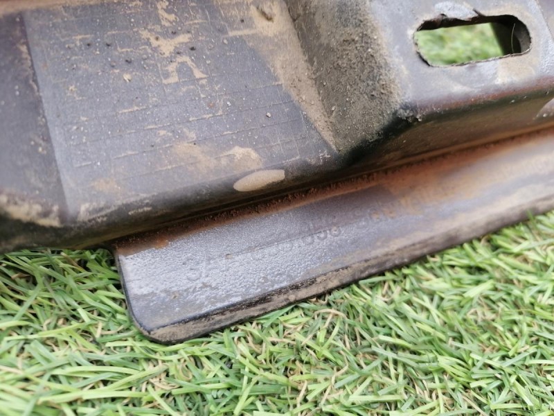 Passat B7 накладка на порог правая