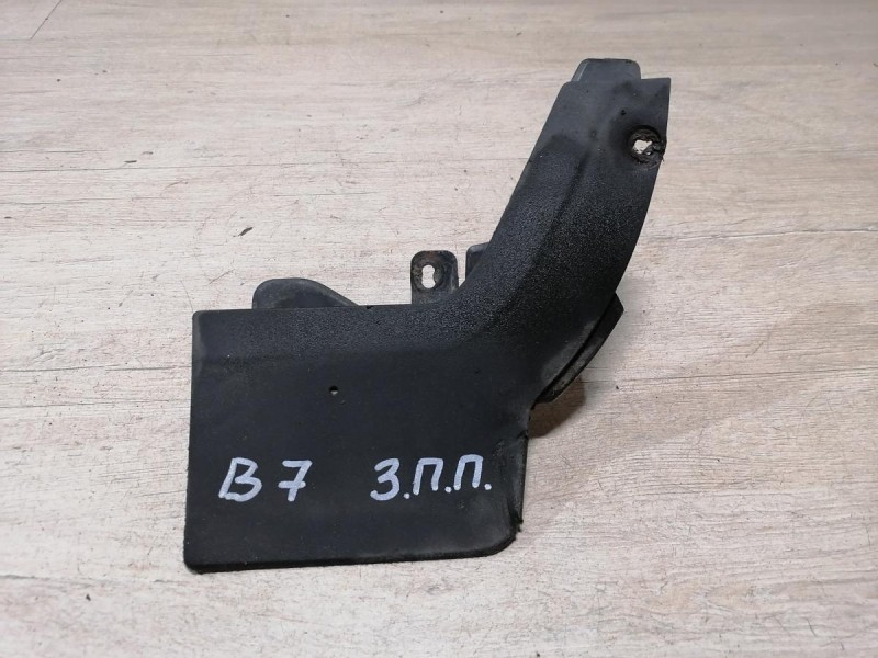 Passat B7 брызговик заднего колеса передний правый