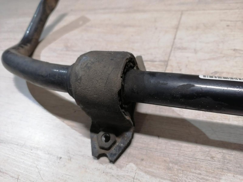 Passat B7 стабилизатор передний