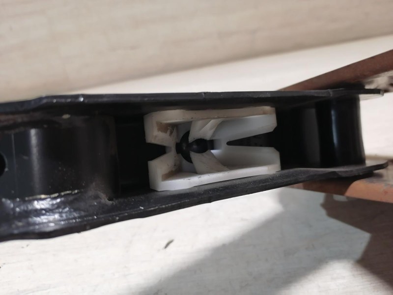 Passat B7 педаль тормоза