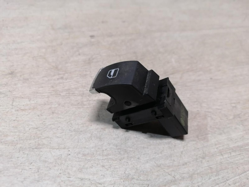 Passat B7 кнопка стеклоподъемника