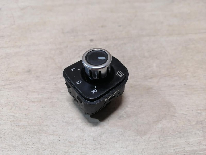 Passat B7 блок управления зеркалами