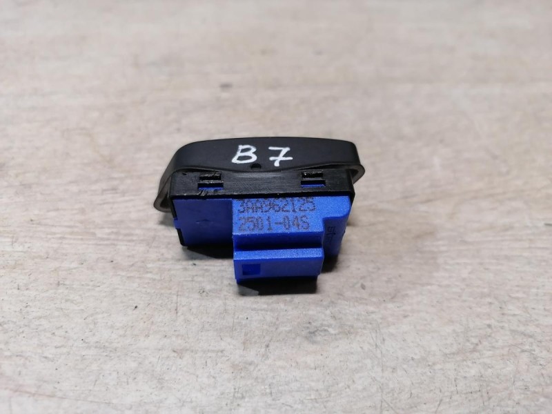 Passat B7 кнопка центрального замка