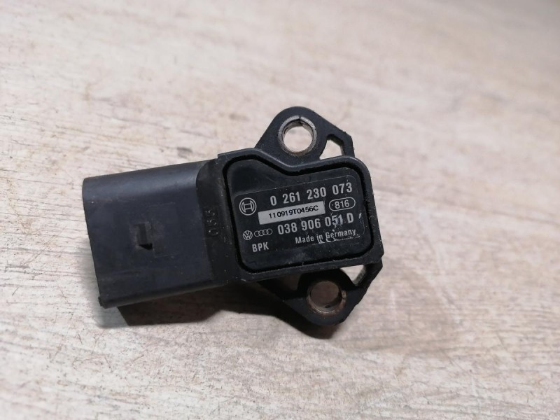 Passat B7 датчик абсолютного давления 0261230073