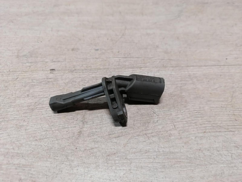 Passat B7 датчик абс задний правый