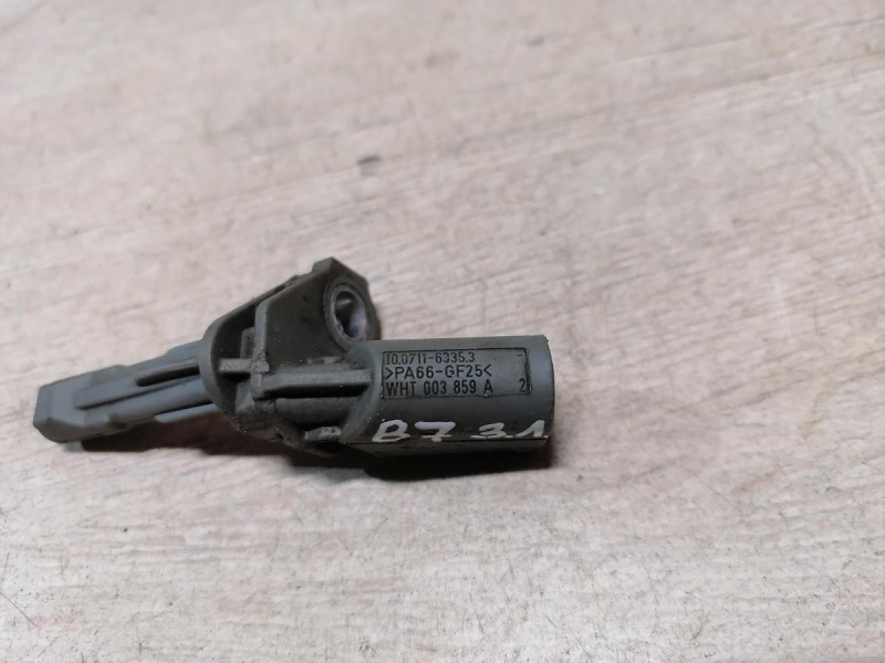 Passat B7 датчик абс задний левый