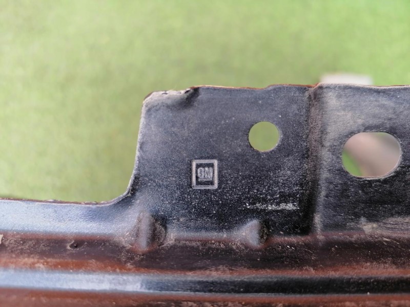 Cruze №4 крыло переднее левое деф