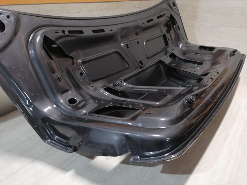 Passat B7 крышка багажника