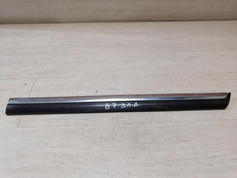 Passat B7 молдинг двери задний левый