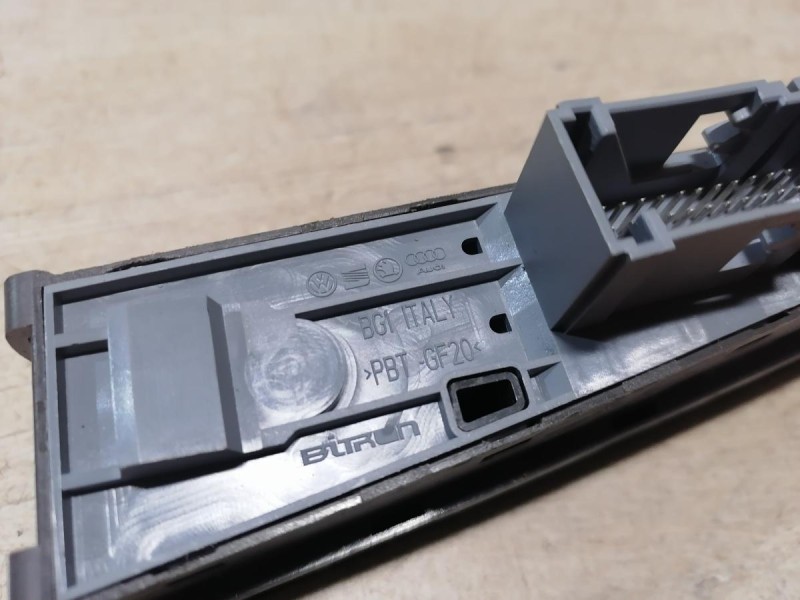 Passat B7 блок кнопок правый