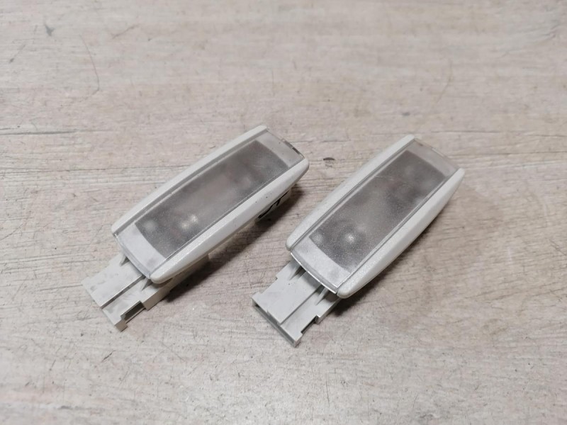 Passat B7 плафон солнцезащитного козырька