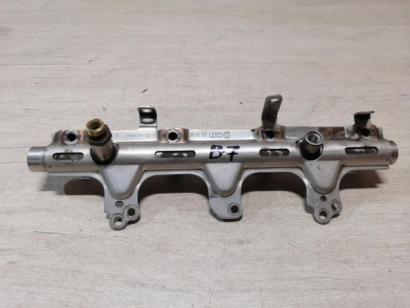 Passat B7 рампа топливная