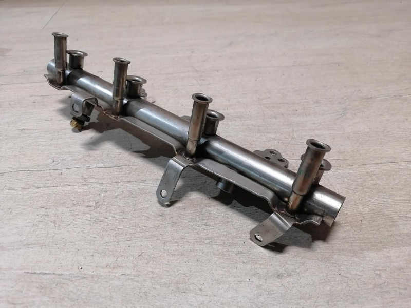 Passat B7 рампа топливная