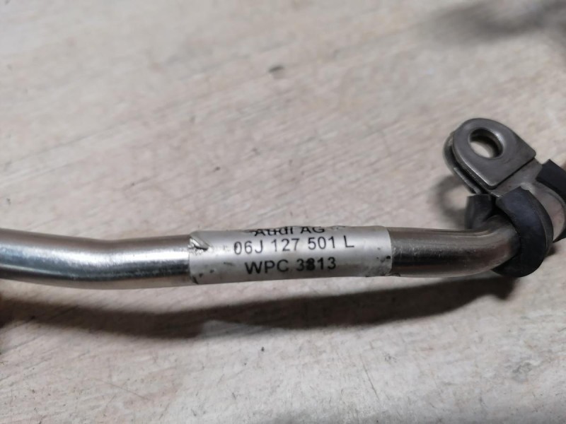 Passat B7 трубка топливная 06j127501l