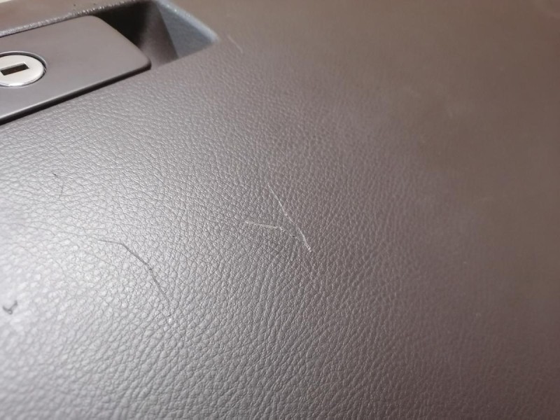 Passat B7 бардачок