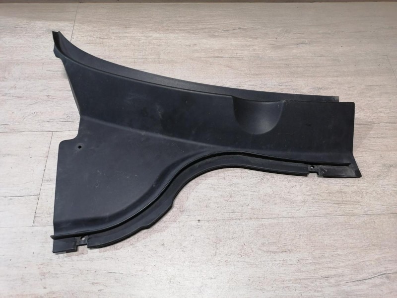 Passat B7 жабо правая часть