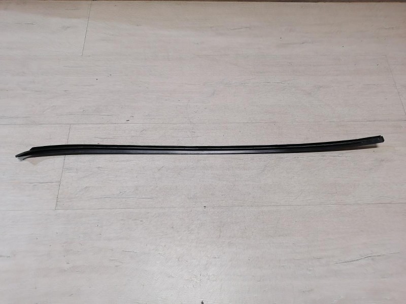 Passat B7 молдинг крыши левый