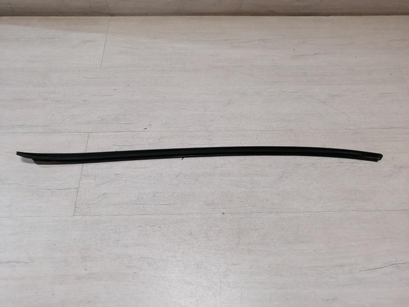 Passat B7 молдинг крыши правый