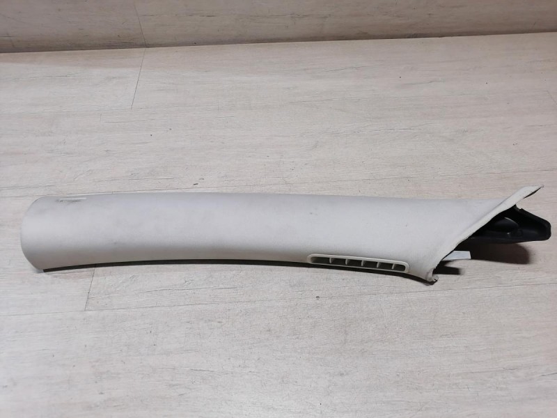 Passat B7 обшивка передней стойки верхняя левая