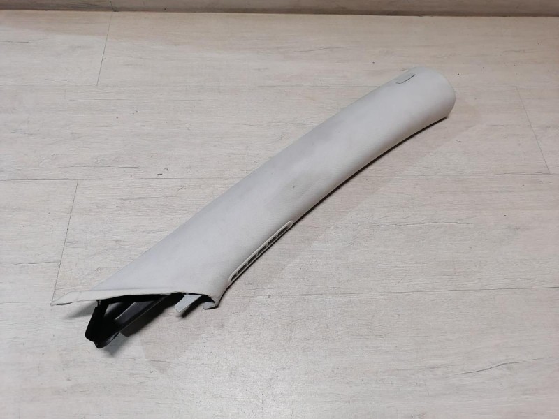 Passat B7 обшивка передней стойки верхняя правая