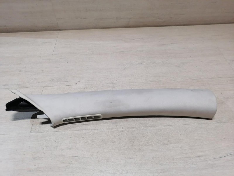 Passat B7 обшивка передней стойки верхняя правая