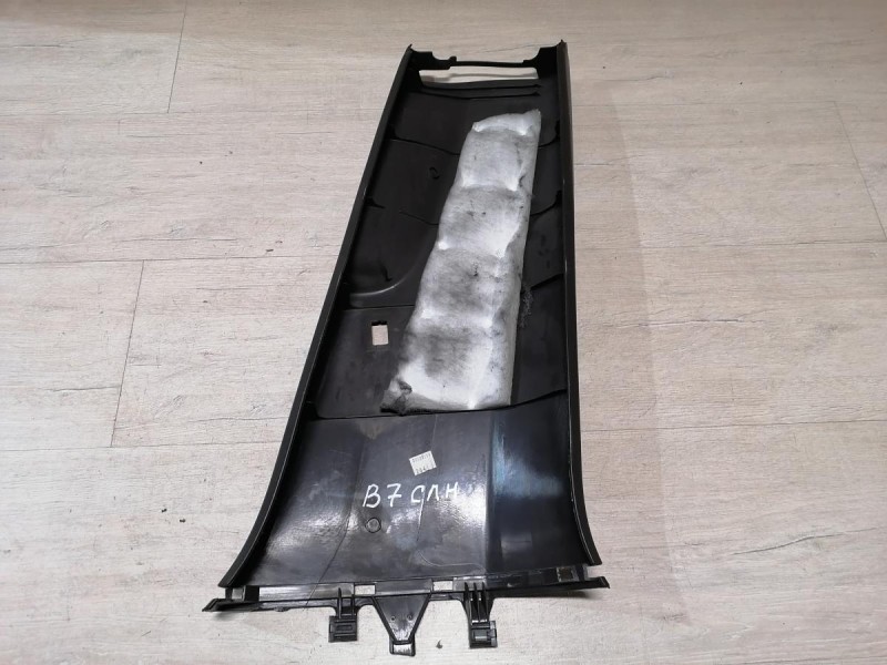 Passat B7 обшивка средней стойки нижняя левая