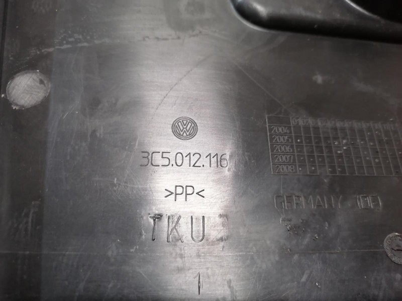 Passat B7 набор инструментов домкрат балонник крюк