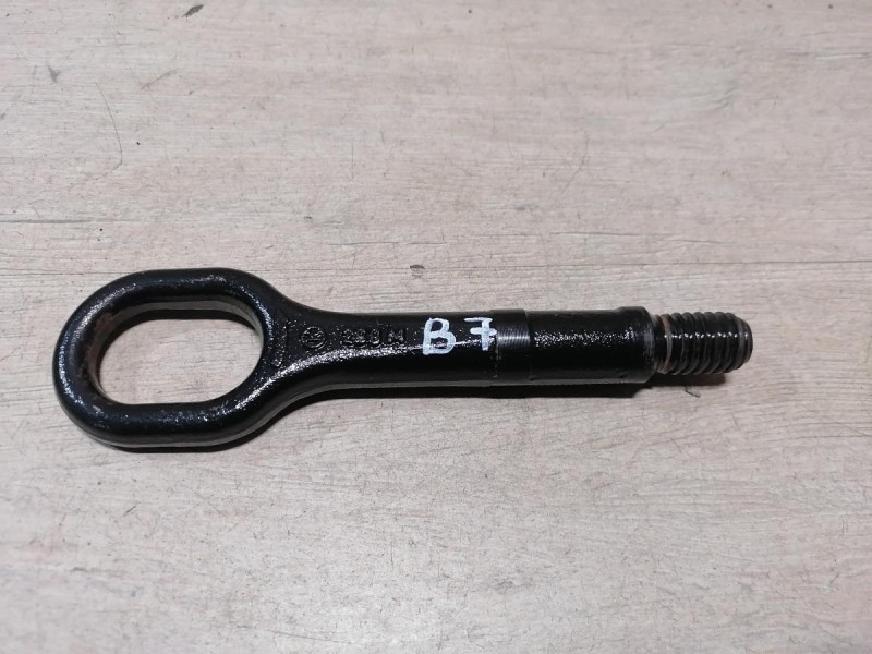 Passat B7 набор инструментов домкрат балонник крюк