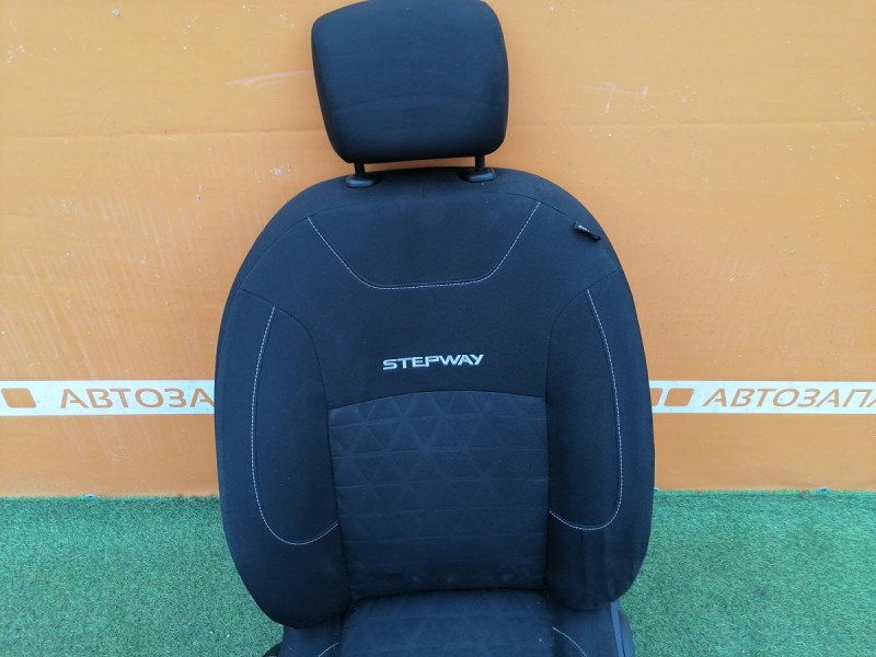 Sandero №17 сиденье переднее к-кт