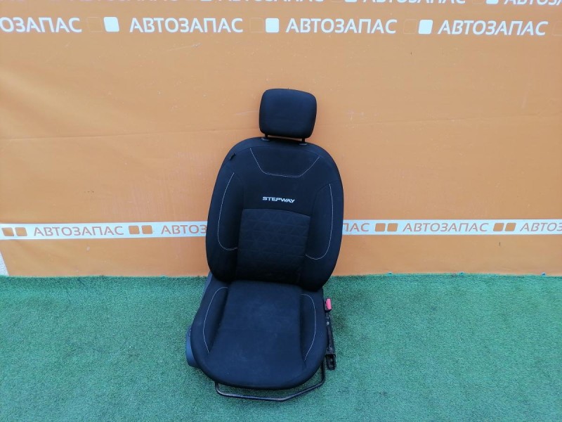 Sandero №17 сиденье переднее к-кт