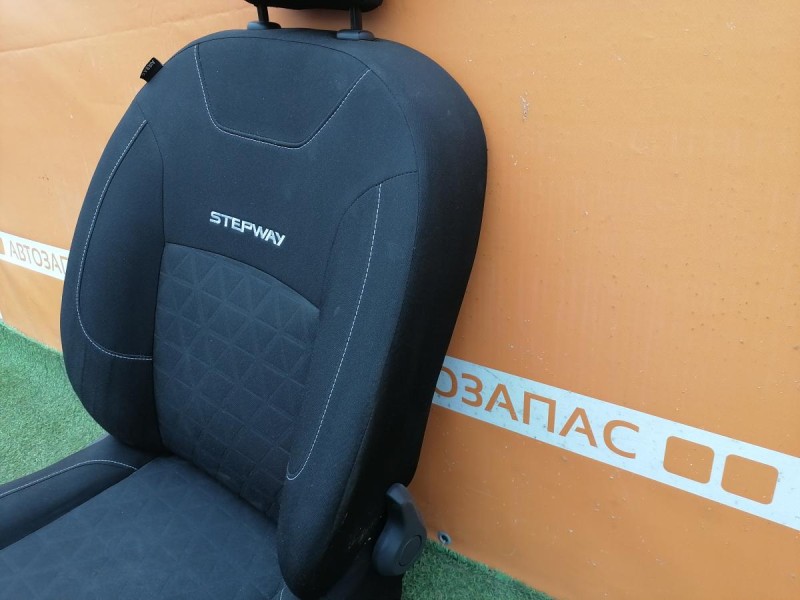 Sandero №17 сиденье переднее к-кт