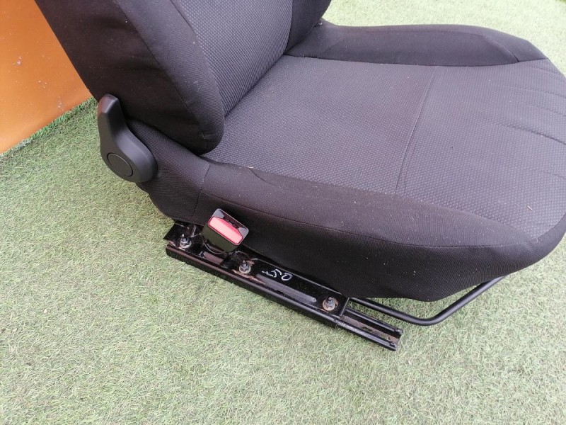 Sandero №16 сиденья передний к-кт