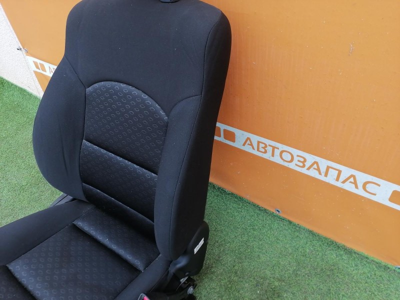 Actyon №2 сиденье правое