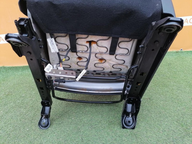 Actyon №2 сиденье правое