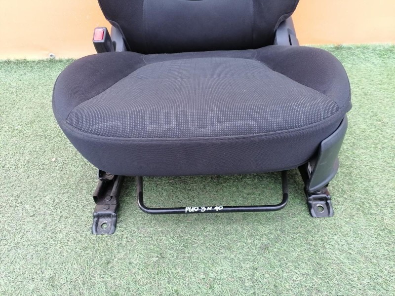 Rio 3 №10 сиденья передние к-кт