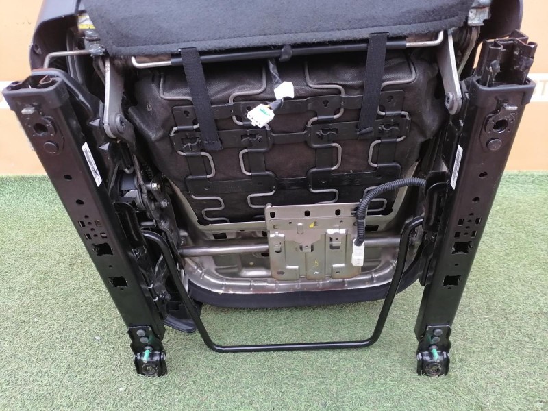 Rio 3 №10 сиденья передние к-кт