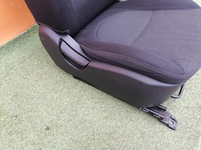 Rio 3 №10 сиденья передние к-кт