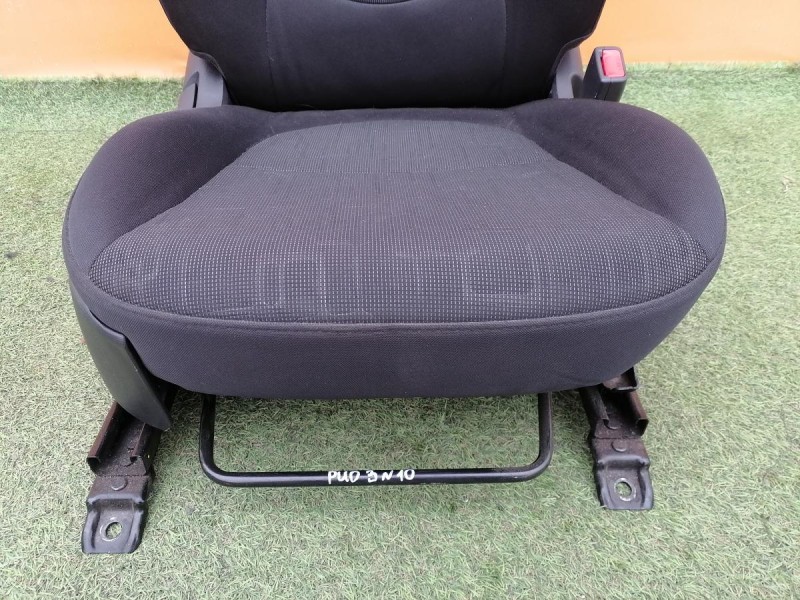 Rio 3 №10 сиденья передние к-кт