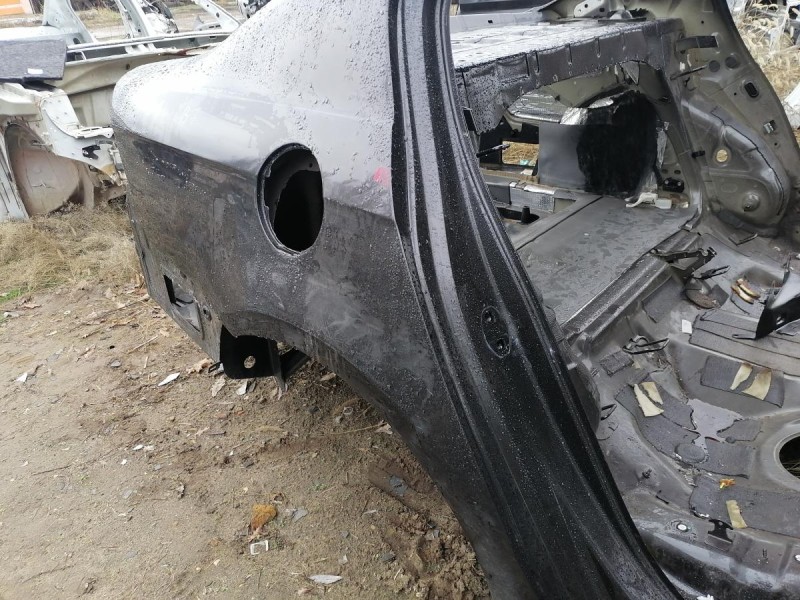 Passat B7 крыло заднее правое