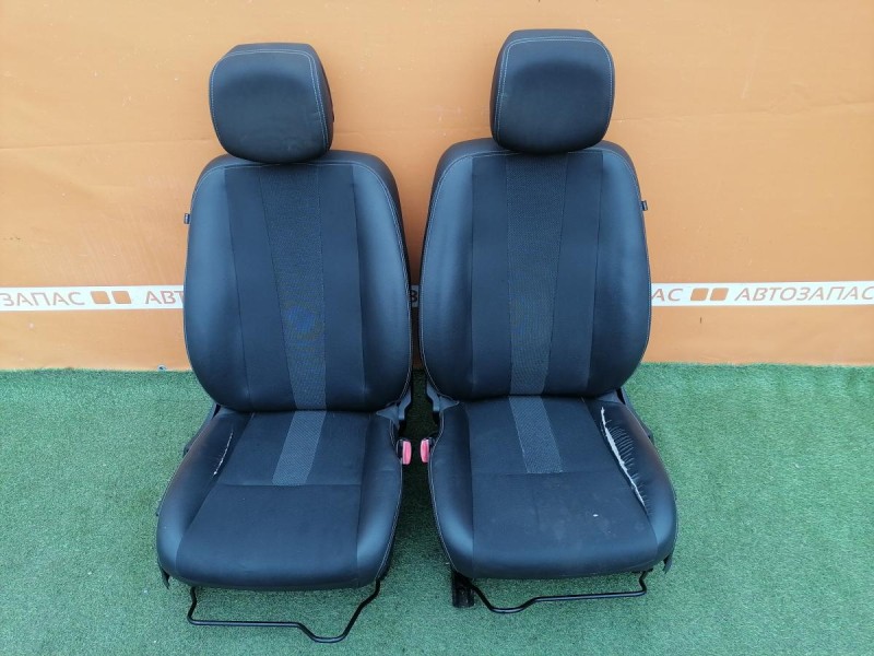 Fluence №4 сиденье переднее к-кт деф
