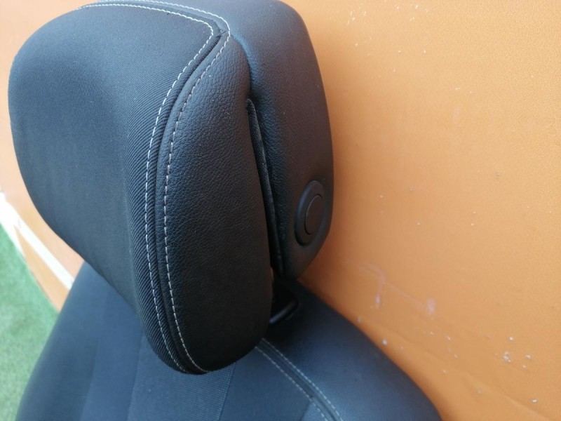 Fluence №4 сиденье переднее к-кт деф