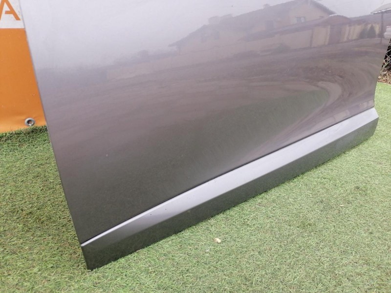 Fluence №4 дверь передняя левая