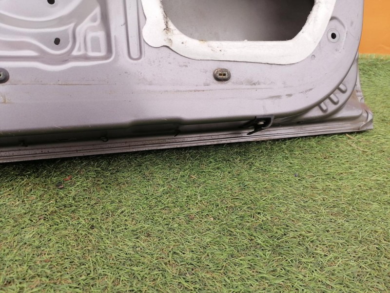 Fluence №4 дверь передняя левая